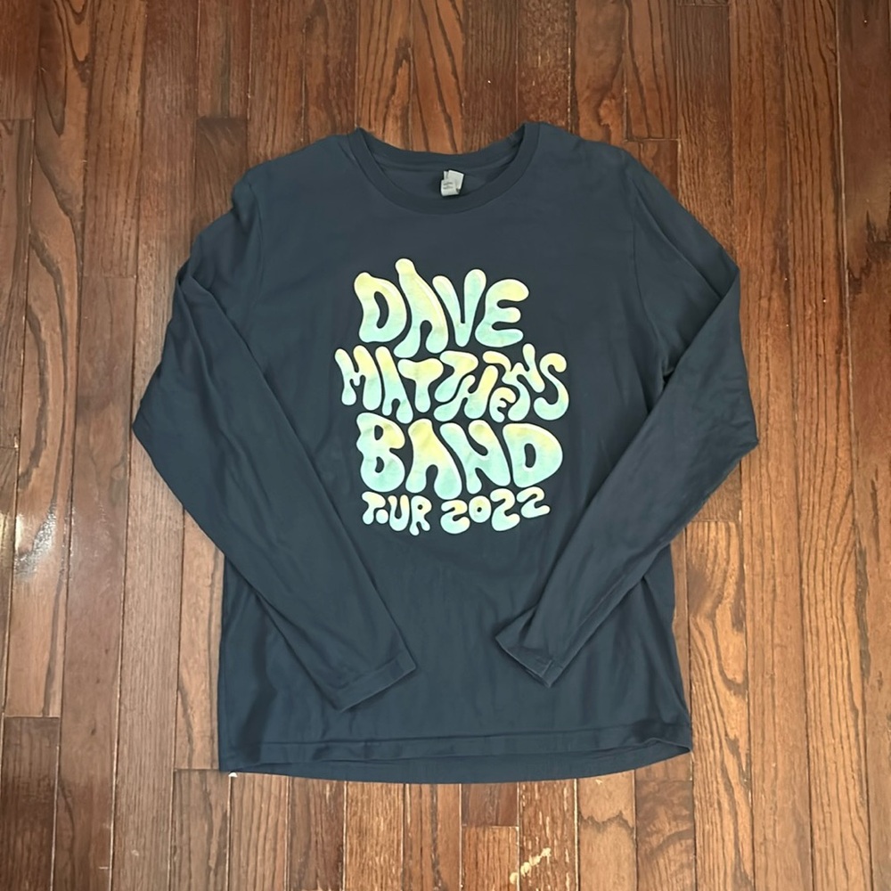 Dave Matthews tour concert T-shirt with long sleeves. Men’s medium.